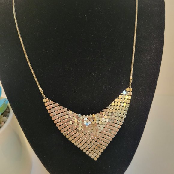 Triangular Silver Mesh Necklace and Earrings - Picture 4 of 5